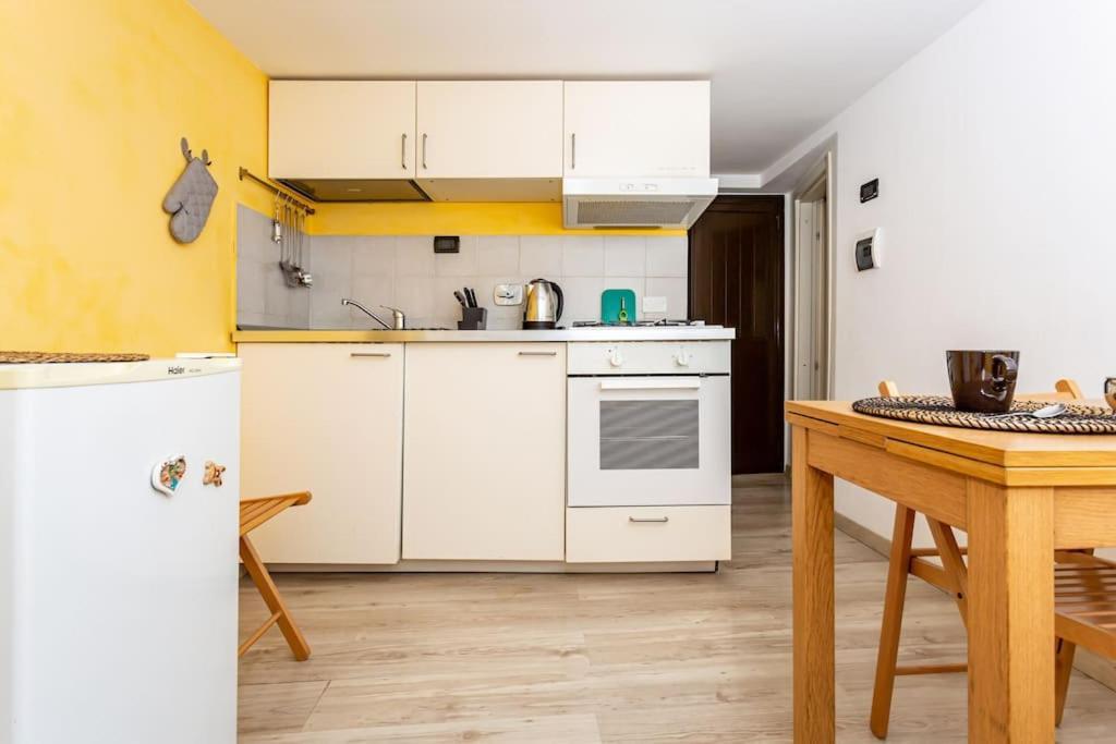 Apartment Adorno 2 - Affitti Brevi Italia Janov Exteriér fotografie